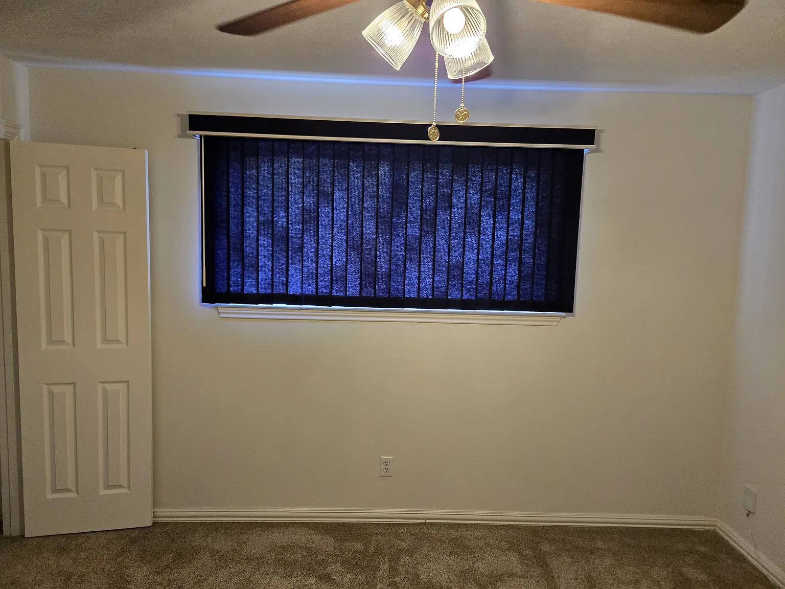 1 bed, 1920 sqft, $750 — Photo 2