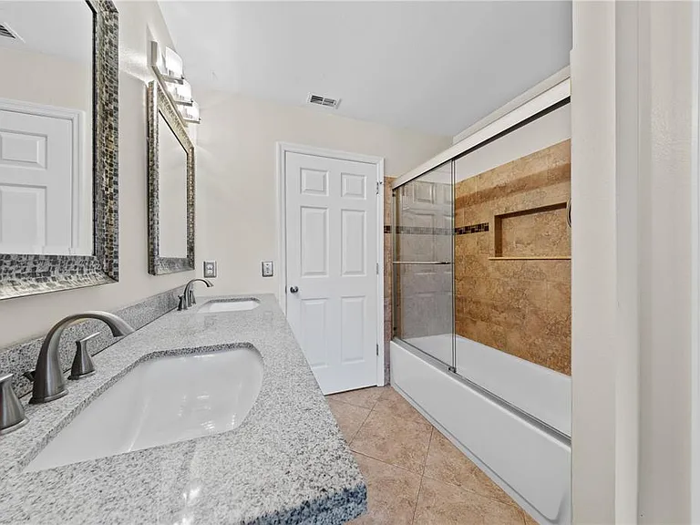 308 Silver Pine Dr — Photo 29