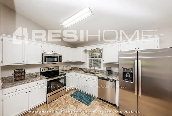 3 bed, 2.0 bath, 1140 sqft, $1,545 — Photo 3