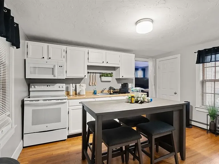 59 Pond St #A — Photo 6