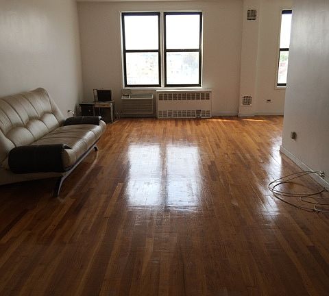 3rd image of 2800 Coyle St APT 612