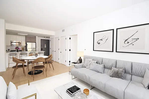 Rented by Aura Management | media 1