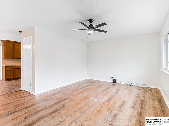 4th image of 6210 Colby St