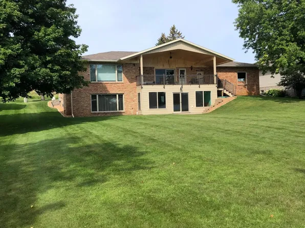 1802 Connell Dr, Fergus Falls, MN 56537