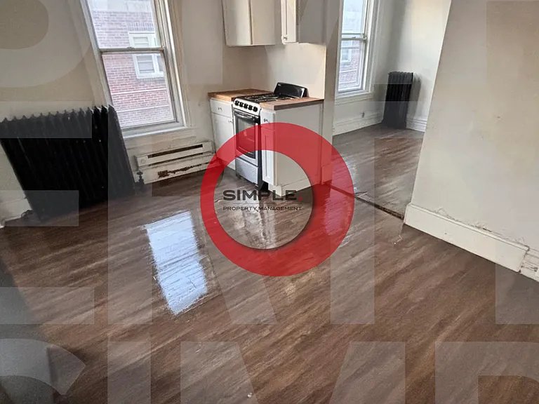 1129 Chestnut St — Photo 2