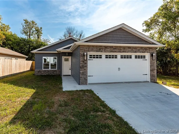 307 N Main Street, Scottsburg, IN 47170