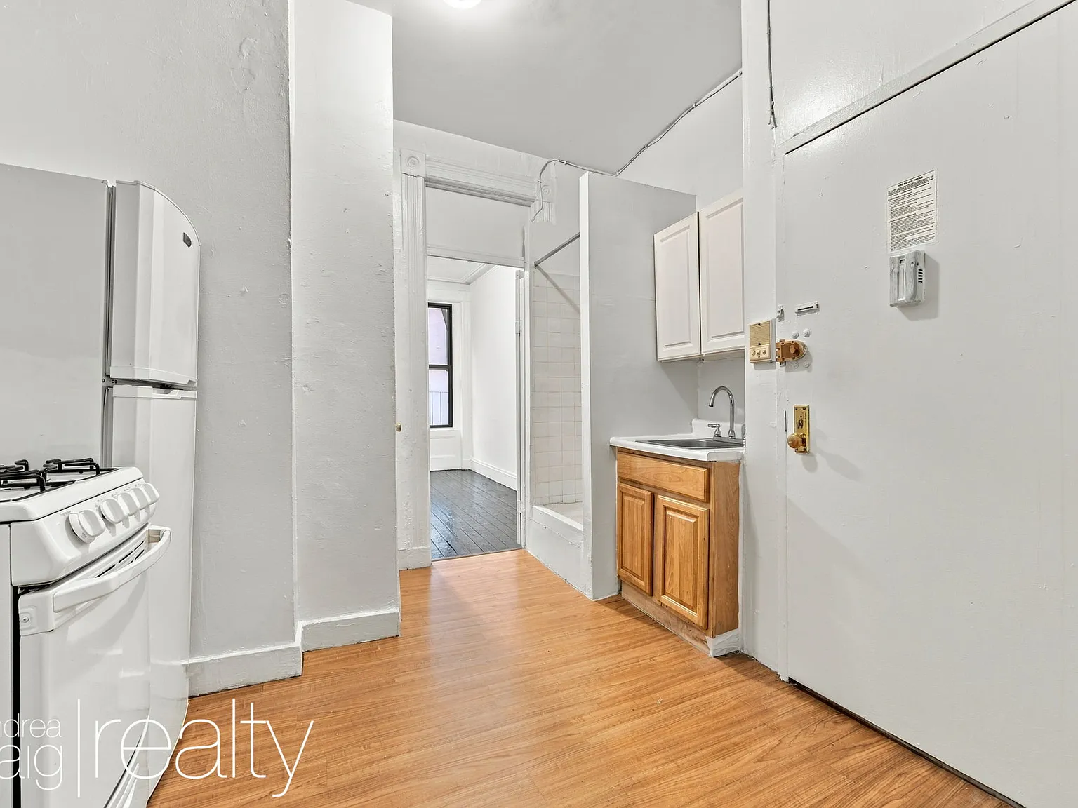 227 East 28th Street — Photo 2