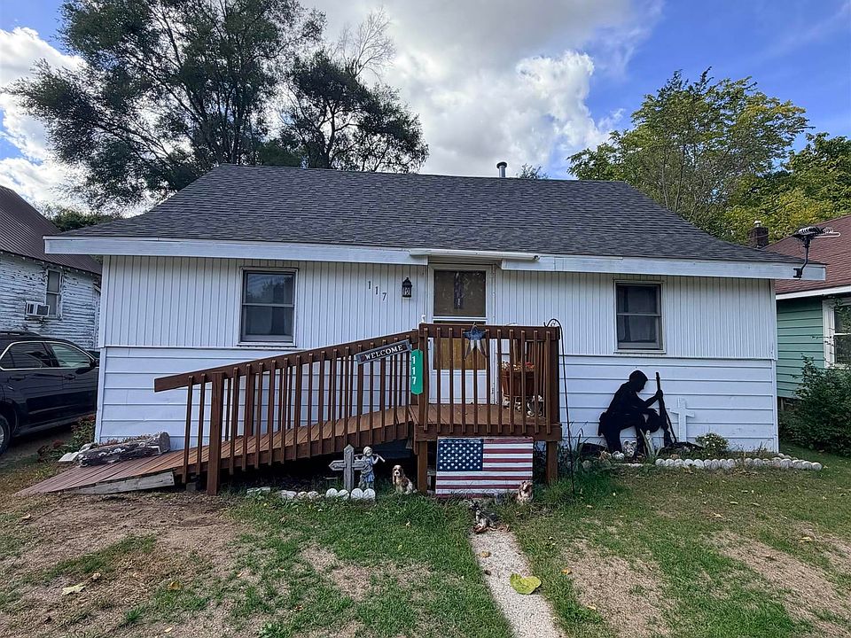 1st image of 117 Pleasant Ave