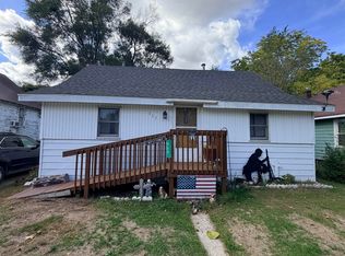 117 Pleasant Ave, Alma, MI 48801