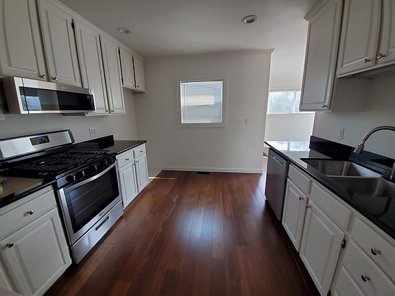 4th image of 505 Chenery St