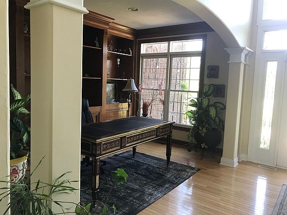 3rd image of 4451 Doral Dr