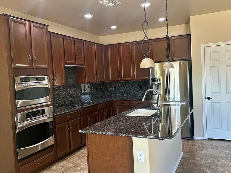 11556 N Adobe Village Pl — Photo 6