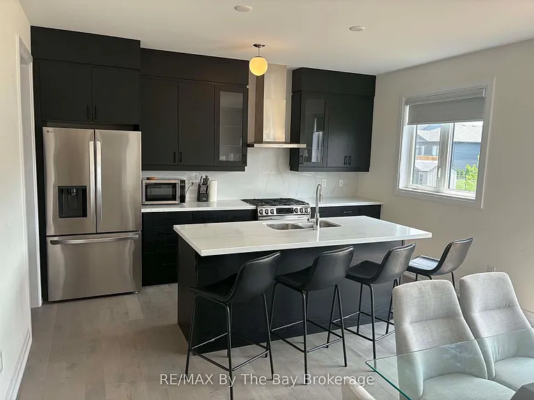218 Mapleside Dr #UPPER — Photo 6