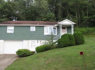 335 Old Pemberton Rd, Beckley, WV 25801