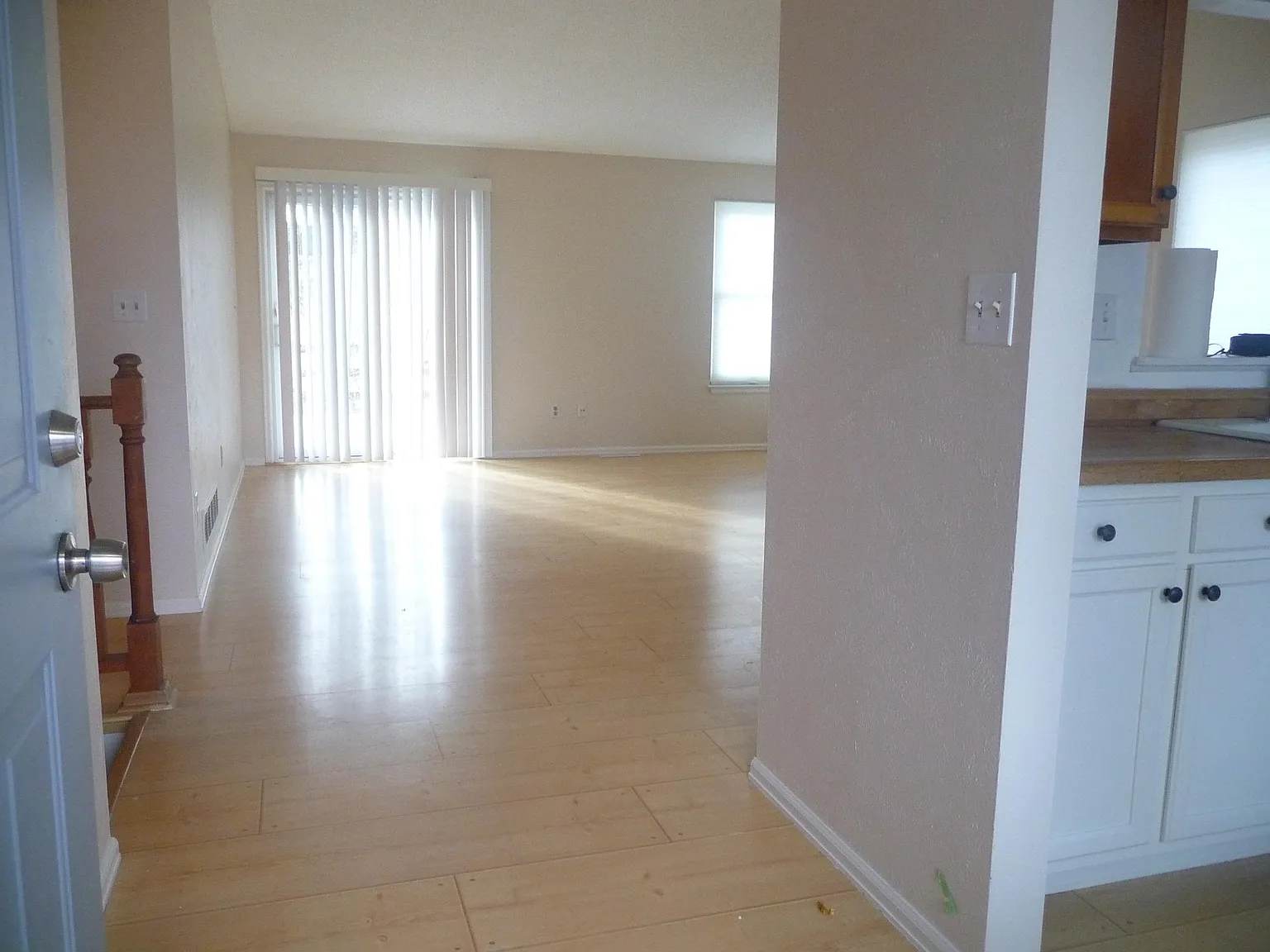 4 bed, 2254 sqft, $3,100 — Photo 4