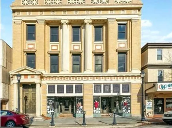 311 W Main St, Lansdale, PA 19446