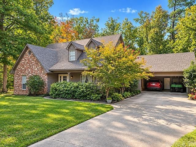 1st image of 1721 Shady Ln