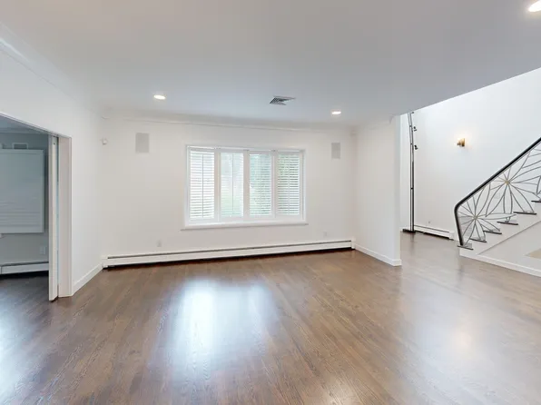 56 Cynthia Rd, Newton, MA 02459