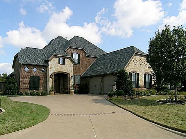 1st image of 3319 Vista Lake Cir
