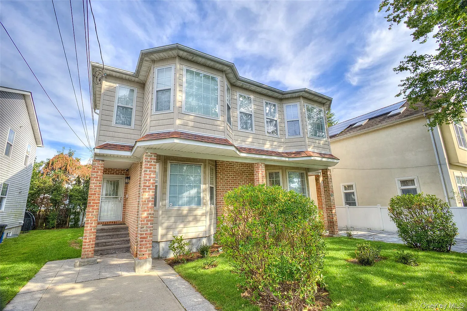 3 bed, 2.5 bath, 3090 sqft, $5,750 — Photo 1