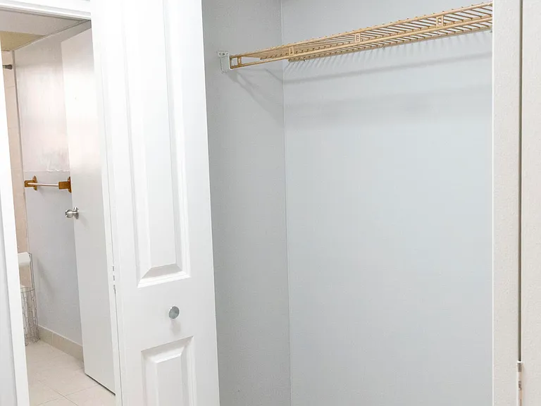 2851 Somerset Dr #116E — Photo 12