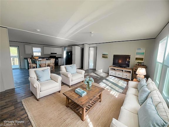 4th image of 543 Frank Fleer Rd