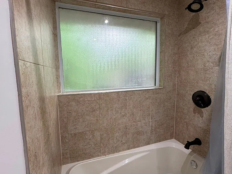 1175 Pinegrove Rd #UPPER — Photo 15