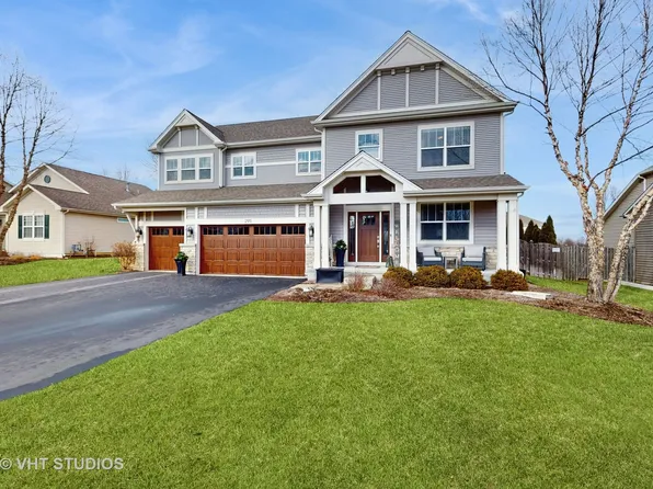 2911 Hampton Ave, North Aurora, IL 60542