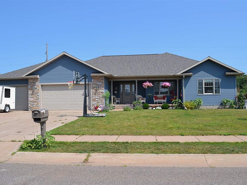 1st image of 845 Camelot Dr
