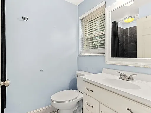 4 bed, 2774 sqft, $2,695 — Photo 3