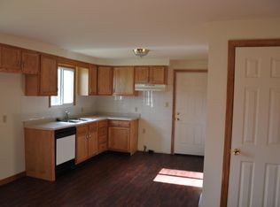 6077 New Taylor Rd, Orchard Park, NY 14127