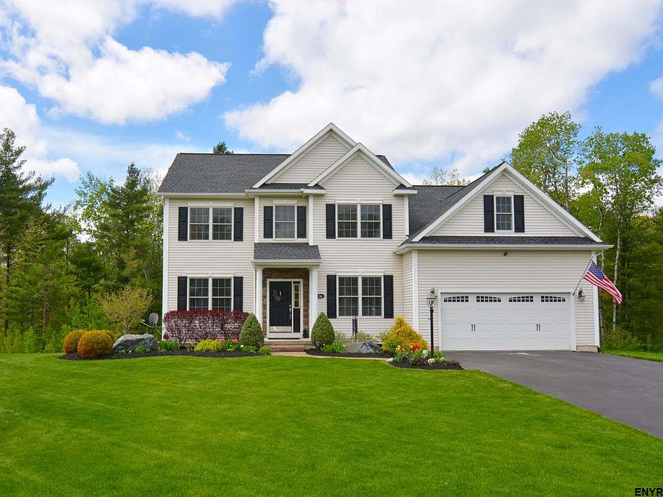 1st image of 36 Stone Crest Dr