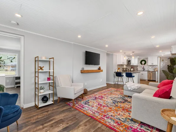 150 W McIver St, Angier, NC 27501