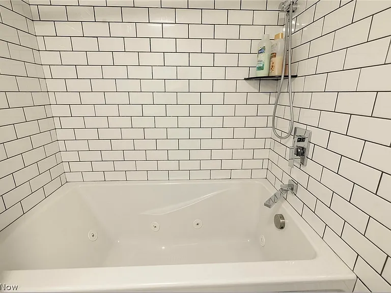 408 W Saint Clair Ave #607 — Photo 14