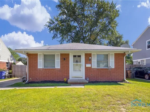 2361 Valeway Dr, Toledo, OH 43613