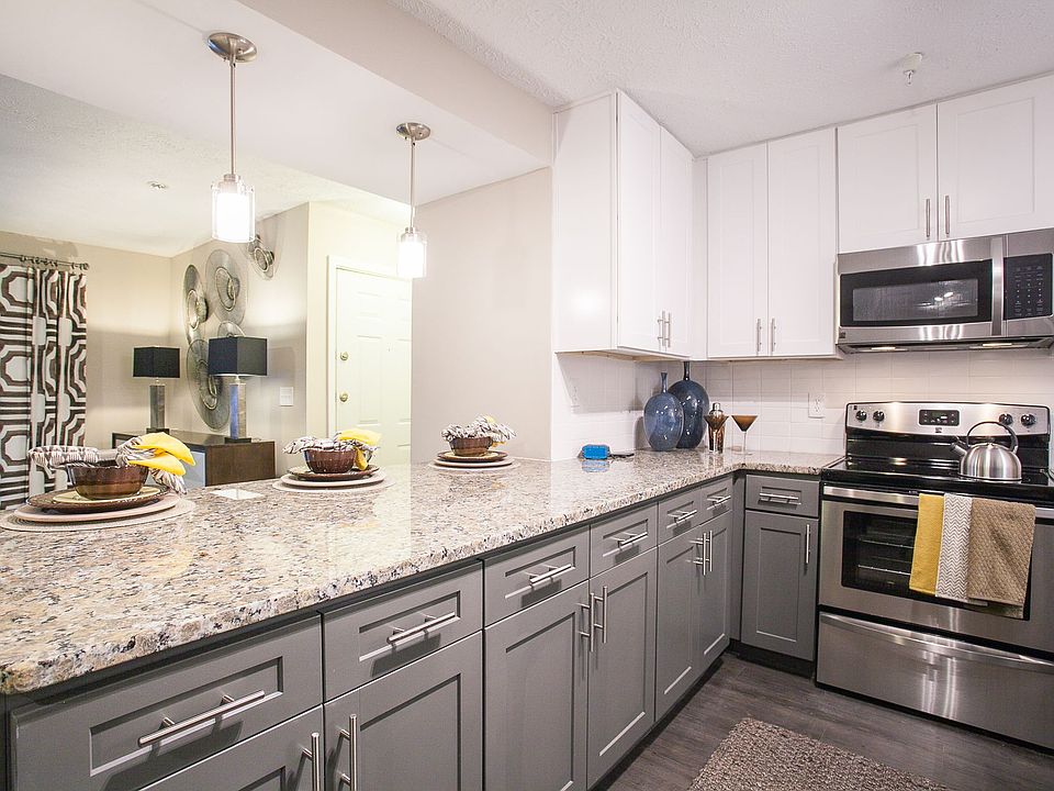 1st image of 2085 Lake Park Dr SE #2153F