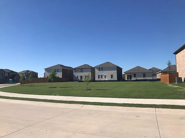 203 Bradford Dr — Photo 44