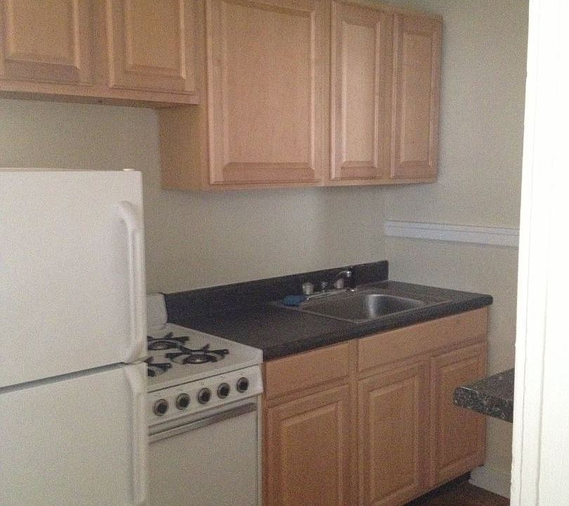 1st image of 3033 Park Ave APT 01