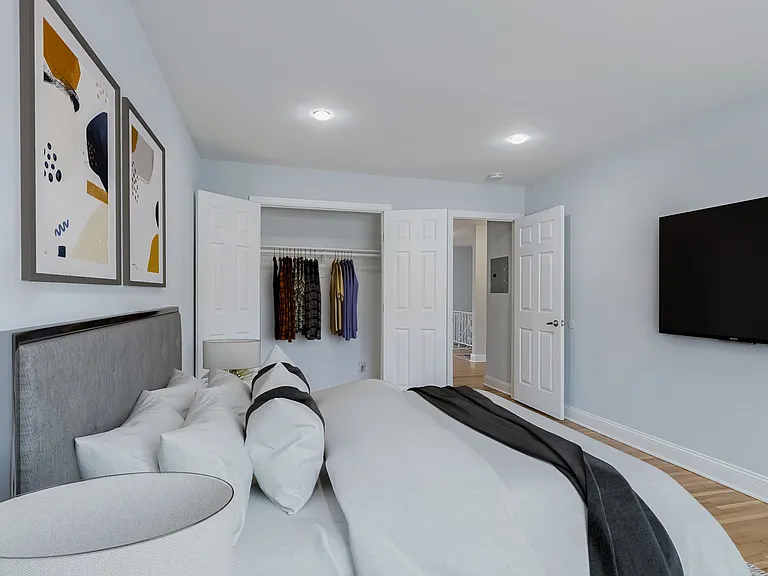 180 Guy Lombardo Ave — Photo 1