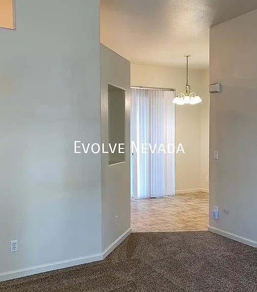 2150 Divot Dr — Photo 5