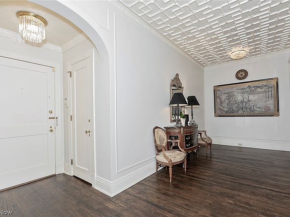 3rd image of 13515 Shaker Blvd APT 3B