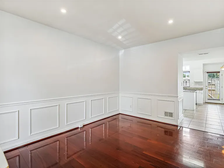 8360 Hunter Murphy Cir — Photo 3