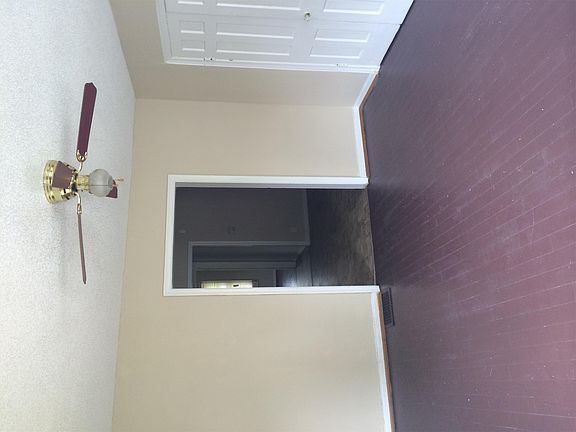 2nd image of 4423 E 36th St