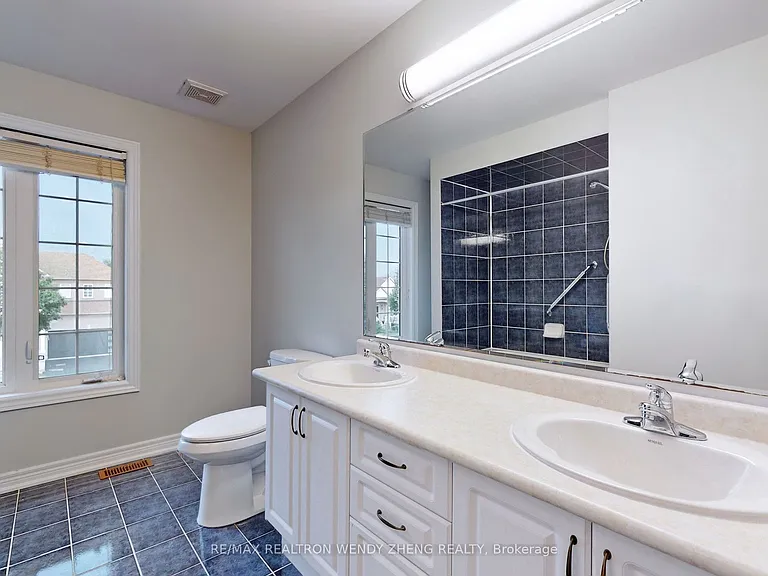 300 Sunny Meadow Blvd #UPPER — Photo 30