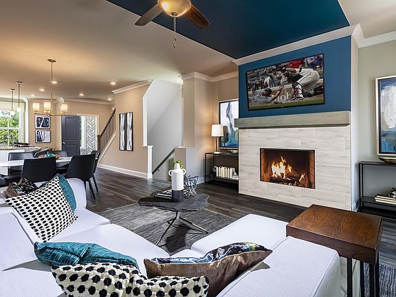 Glendale Home Design Family Room