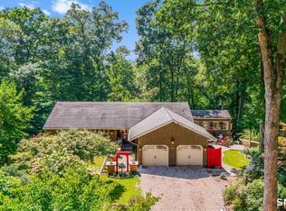 92 Kenmore Rd, Bloomfield, CT 06002