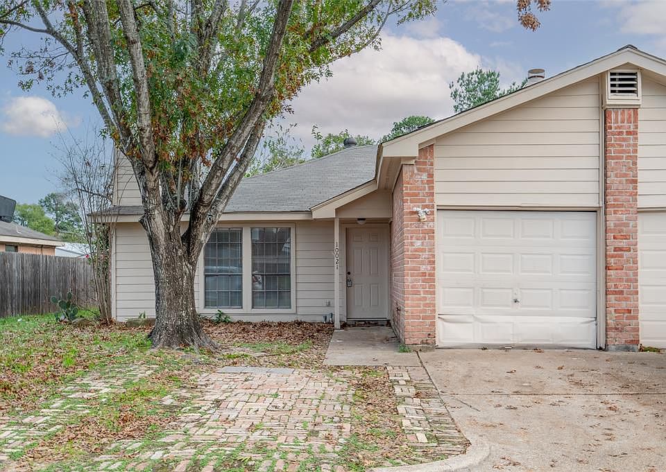 1st image of 10021 Emerald Creek Dr