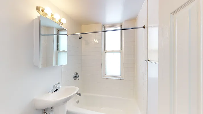 Rented by Bond New York | media 4