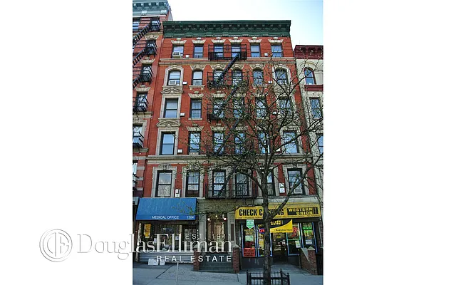 Sold by Douglas Elliman | media 7