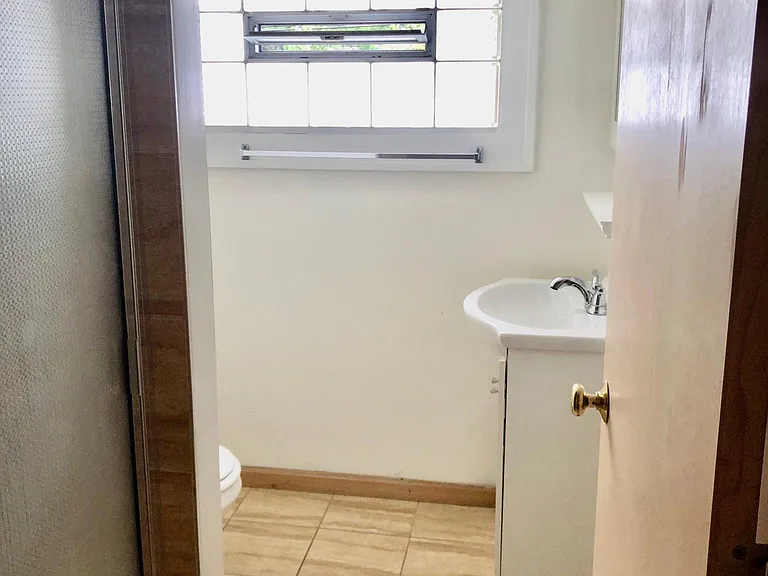 12795 Cedar Rd #3 — Photo 8